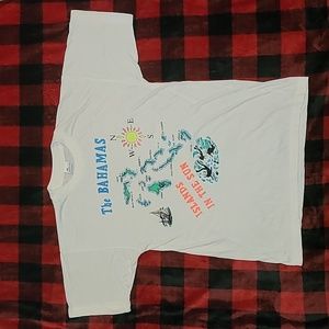 Vintage. Made in USA. Single-stitch. Bahamas Map Tee shirt. Size Large